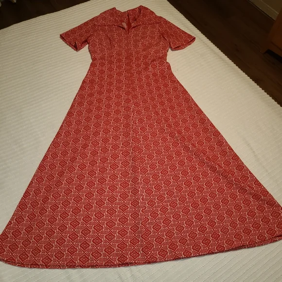 Vintage 1970s Jacquard Double Knit Maxi Dress - Picture 3 of 8